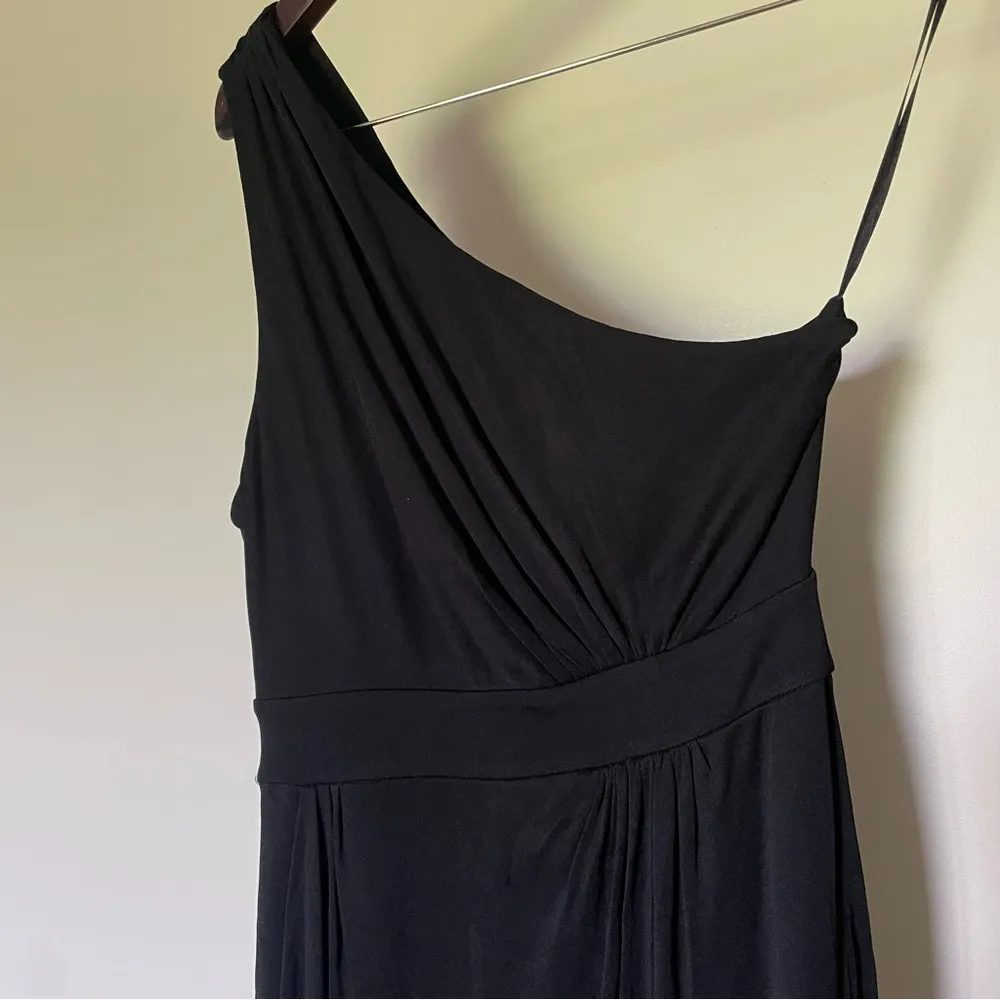 Diane Von Furstenburg Vintage 90s One Shoulder Draped Simple Chic Cocktail Dress - Image 6