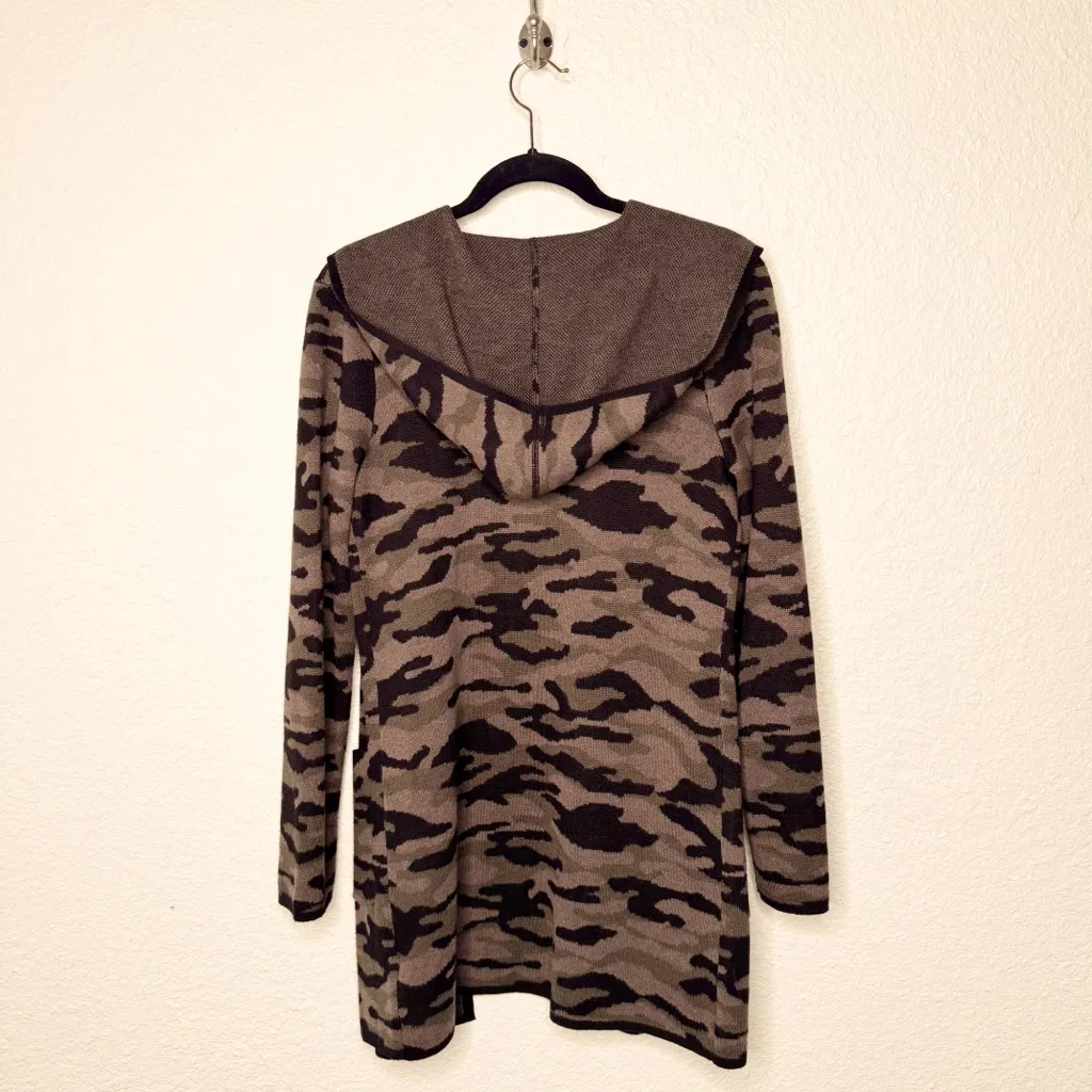 RACHEL ZOE CAMO GREEN BLACK HOODED OPEN FRONT CARDIGAN SZ S - Image 2