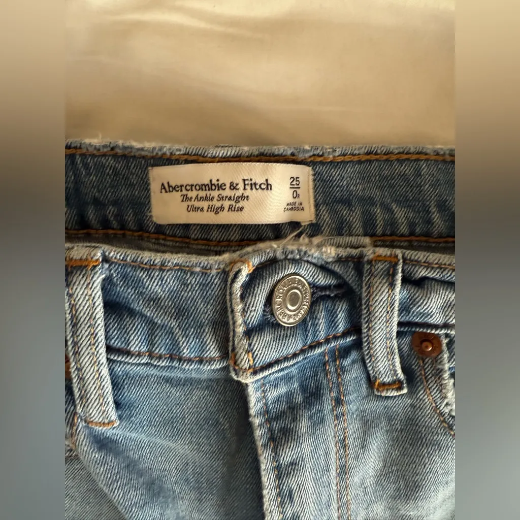 Abercrombie & Fitch The Ankle Straight Ultra High Rise Jeans - Image 4