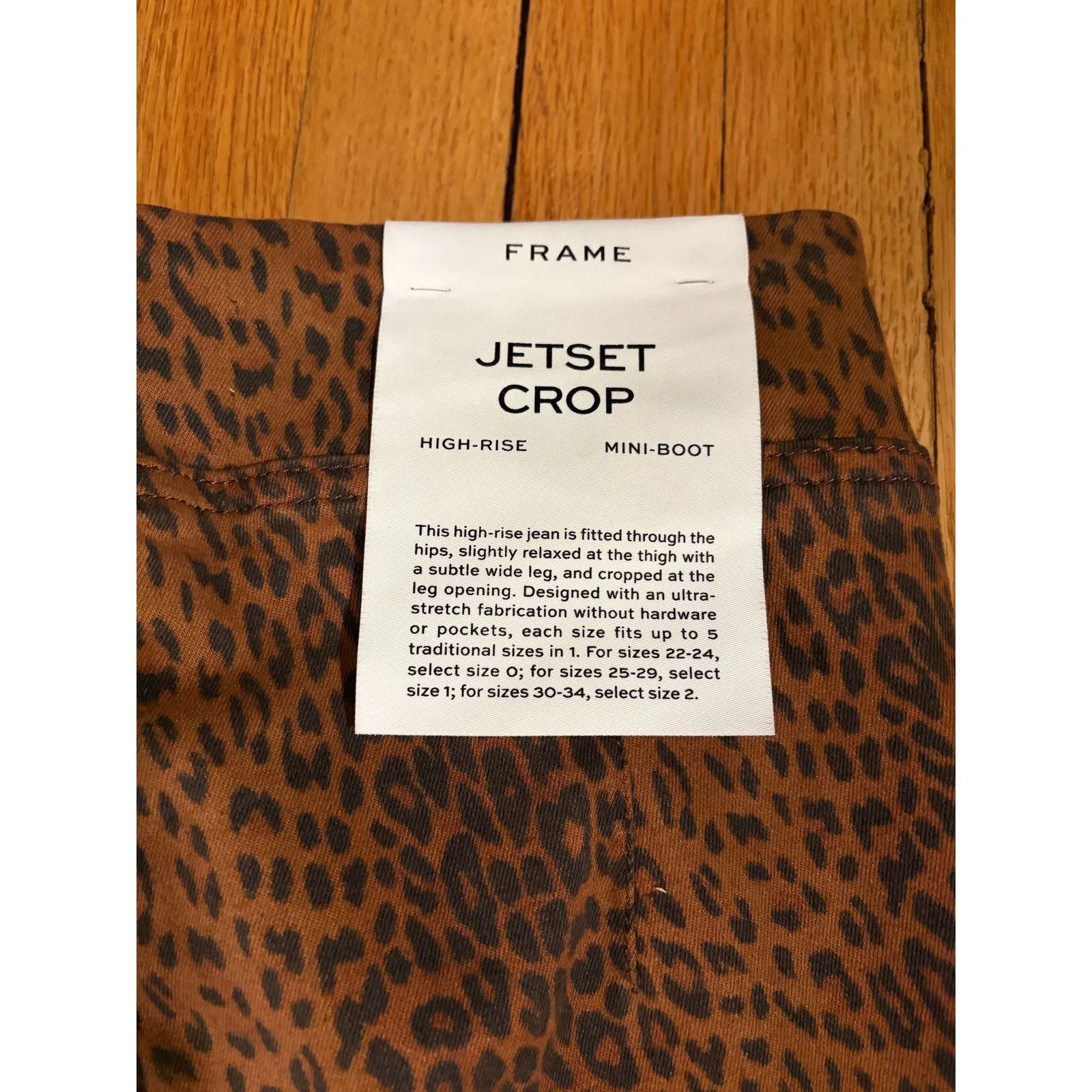 FRAME jersey crop high rise mini boot elastic leopard pants size 2 medium - Image 4