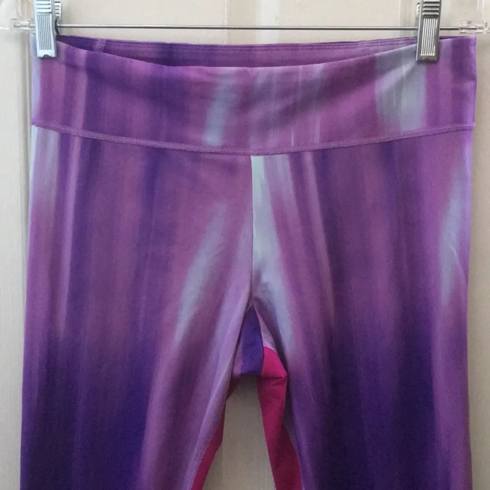 FINAL MARKDOWN Ladies’ Under Armour Fitted allseason gear Leggings (M) - Image 2