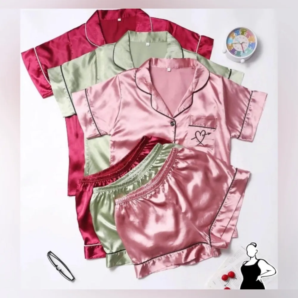 Dark pink satin 2 piece short pajama set (only one set for sale) Size XXL - Image 7