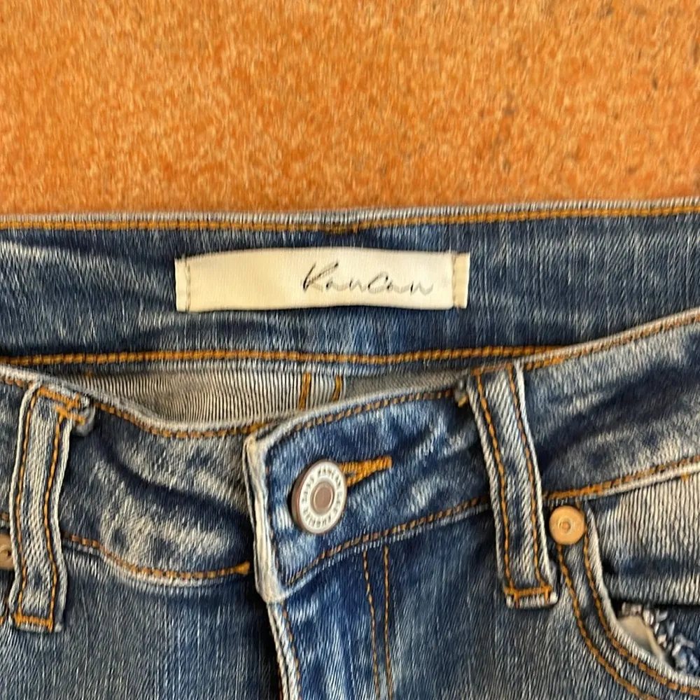 KanCan distressed skinny stretchy jeans size 26 - Image 2
