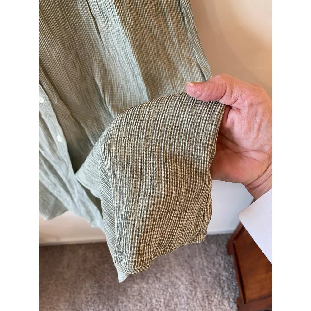 Eddie Bauer Vintage Light Green Plaid Crinkle Skirt
Women's Size 14 - Image 3