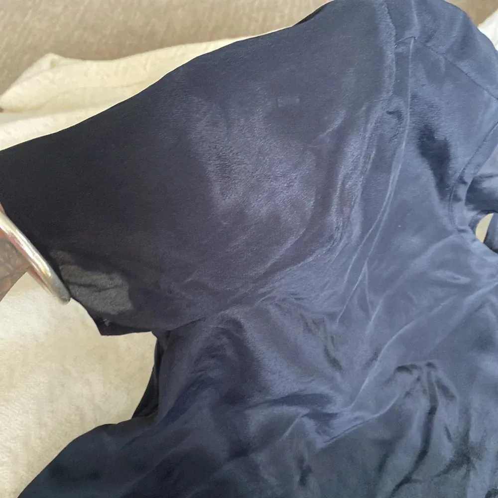 Black silk top - Image 9