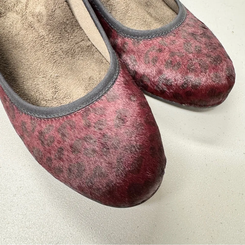 Vionic Burgundy Calf Hair Leopard Pumps Heels Womens 8.5 Classic Comfort Shoes - Image 5