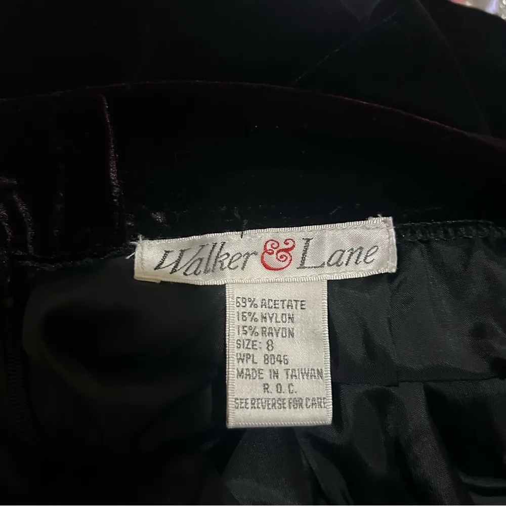 Vintage Walker Lane Velvet Maxi Skirt Burgundy Black Romantic Goth Modest Size 8 Red - Image 10