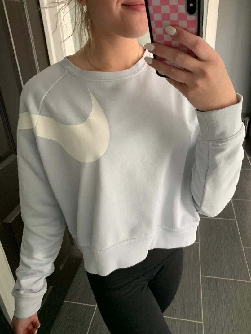Nike Crop Sweatshirt - Image 2