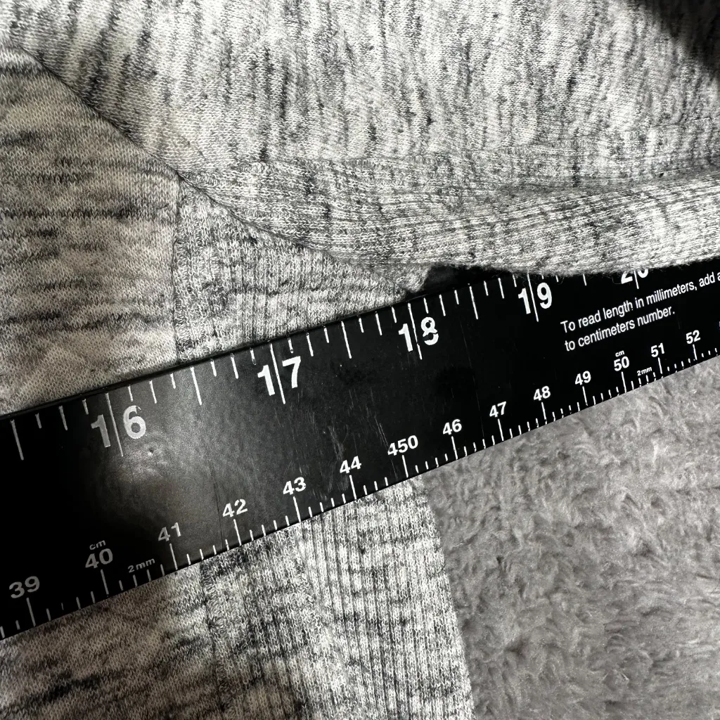 Etonic Women’s Sweatshirt XS Gray Long Sleeve Athletic Pullover with Side Zip - Image 2