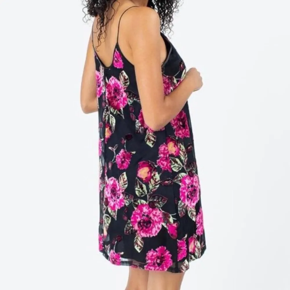 Francesca’s Floral Velvet Burnout Dress NWT - Image 6