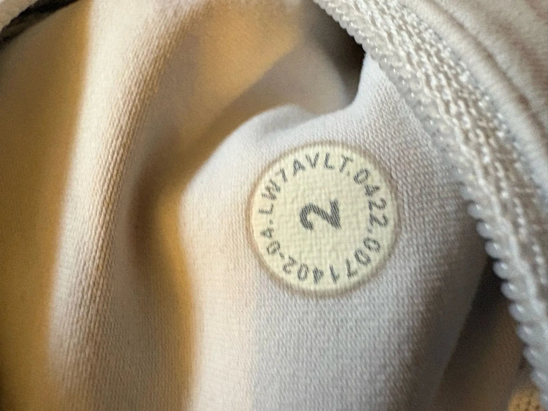 Lululemon Shorts Speed Up white - Image 4