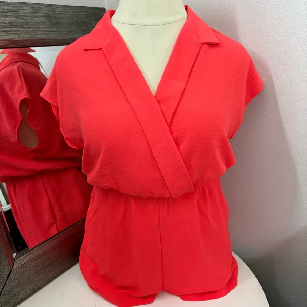 NWT- Ecowish orange  romper V-Neck Blouson Style - Image 3