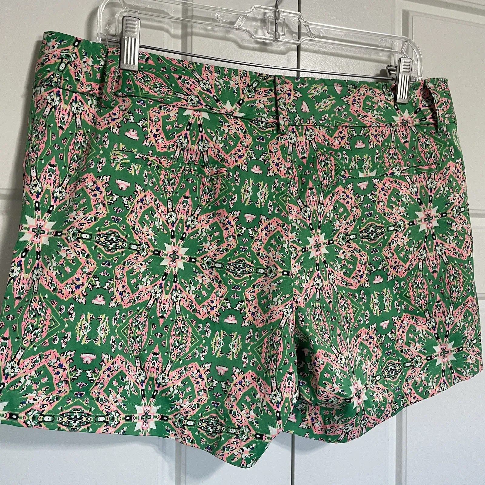JADE MELODY‎ Tan Womens Size 12 Green Pink Geometric Print Shorts - Image 6