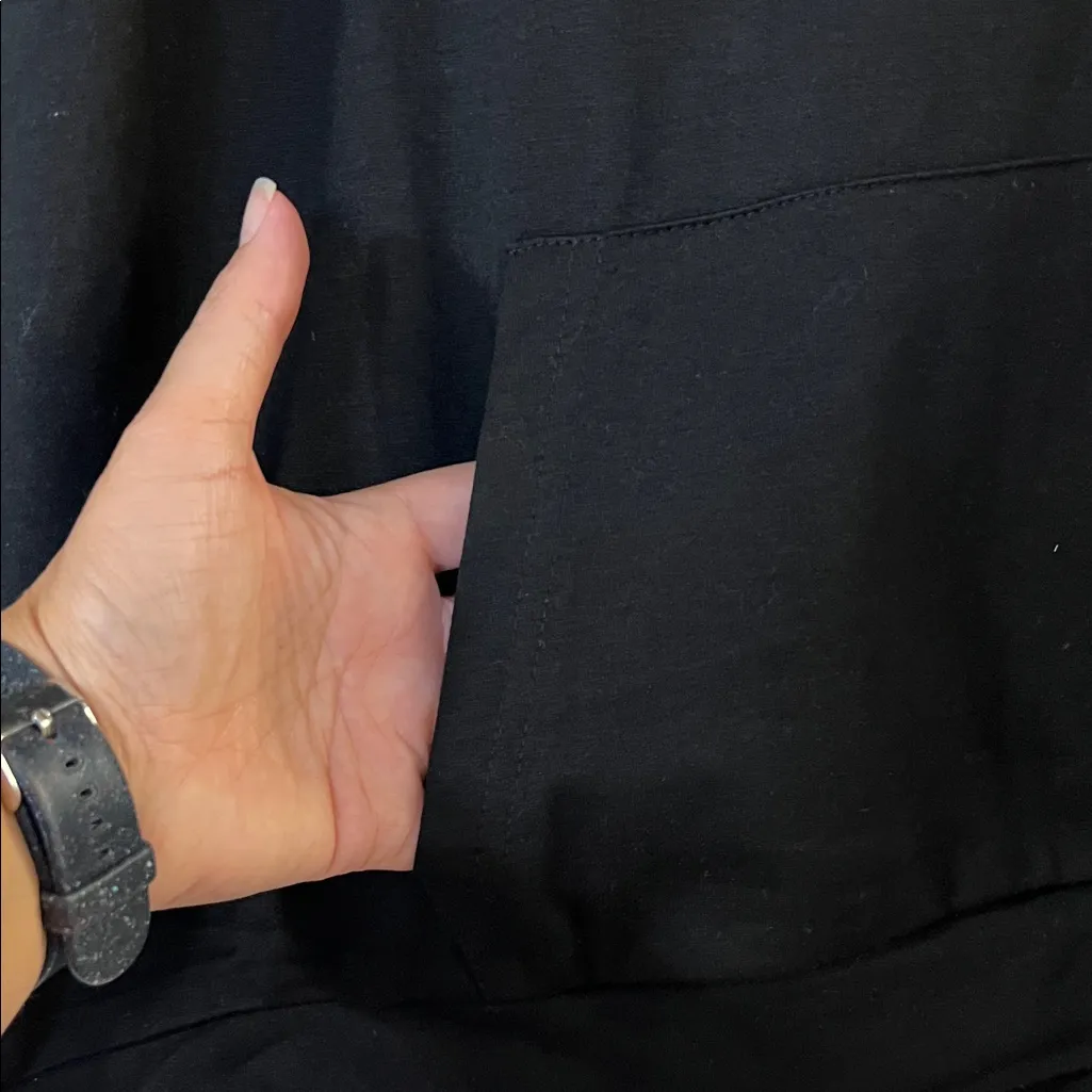 Chic Black and White Patterned Long Sleeve Women's Top Size L - Image 4