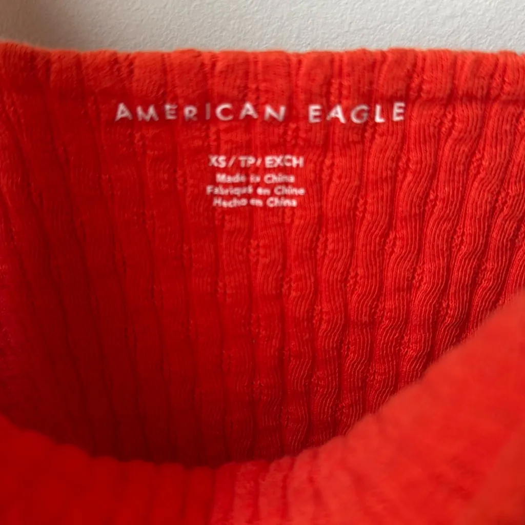 Amer­i­can Ea­gle Orange Red Cropped Flo­ral Square-Neck Tank Top - Image 5