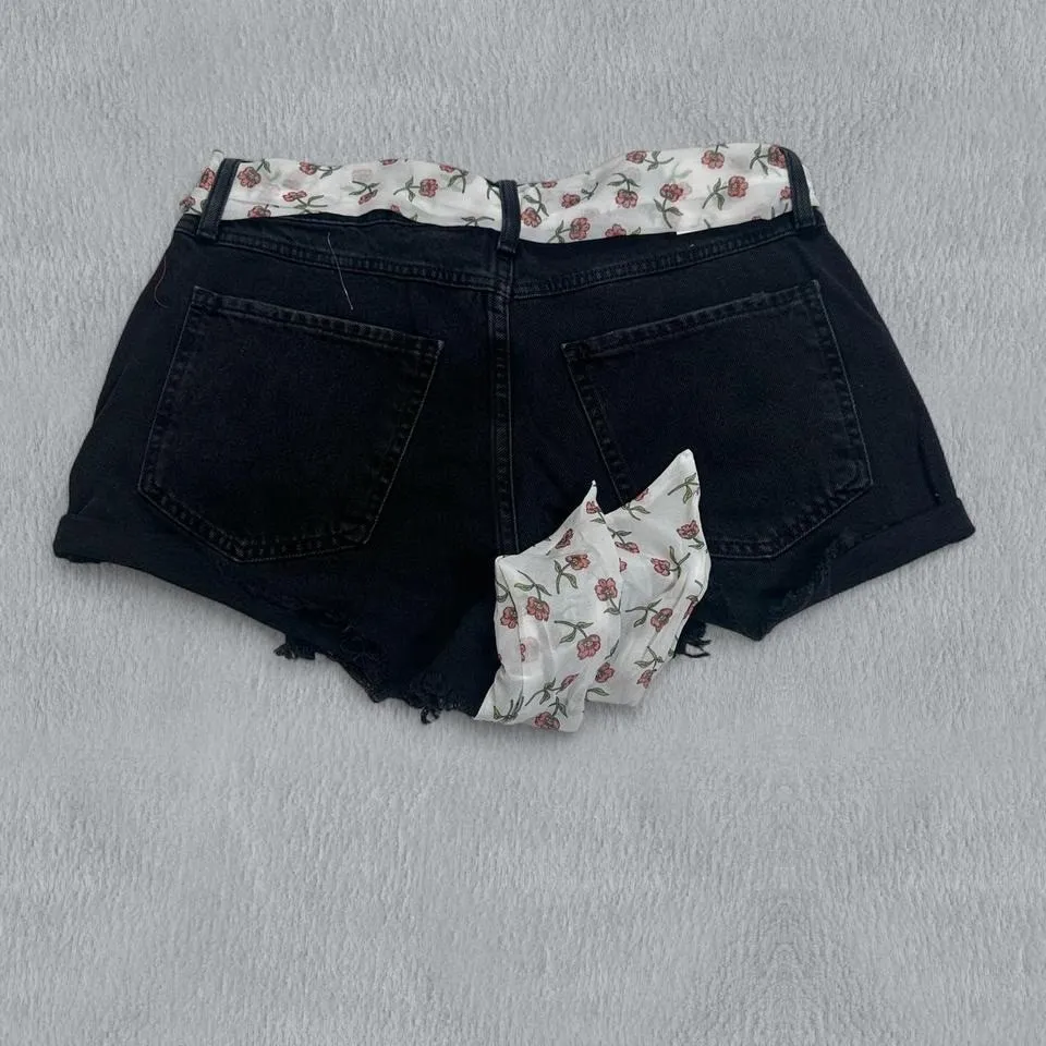 NWT Forever 21 Jean Shorts 29 Womens Black Raw Hem Distressed Floral Scarf Belt - Image 2