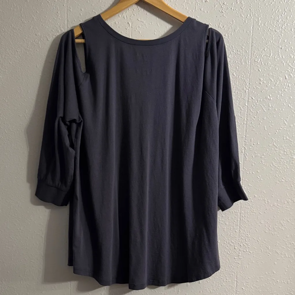 Warner Bros. Looney Tunes Cold Shoulder Top Pink Size 3X - Image 9