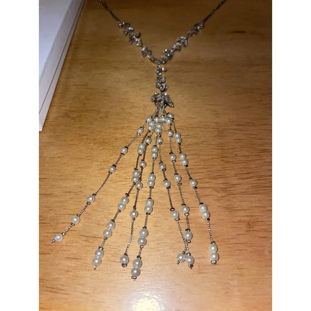 New Women’s Silver with Faux Diamonds 💎 & Pearls Necklace/Choker with Gift box - Image 2