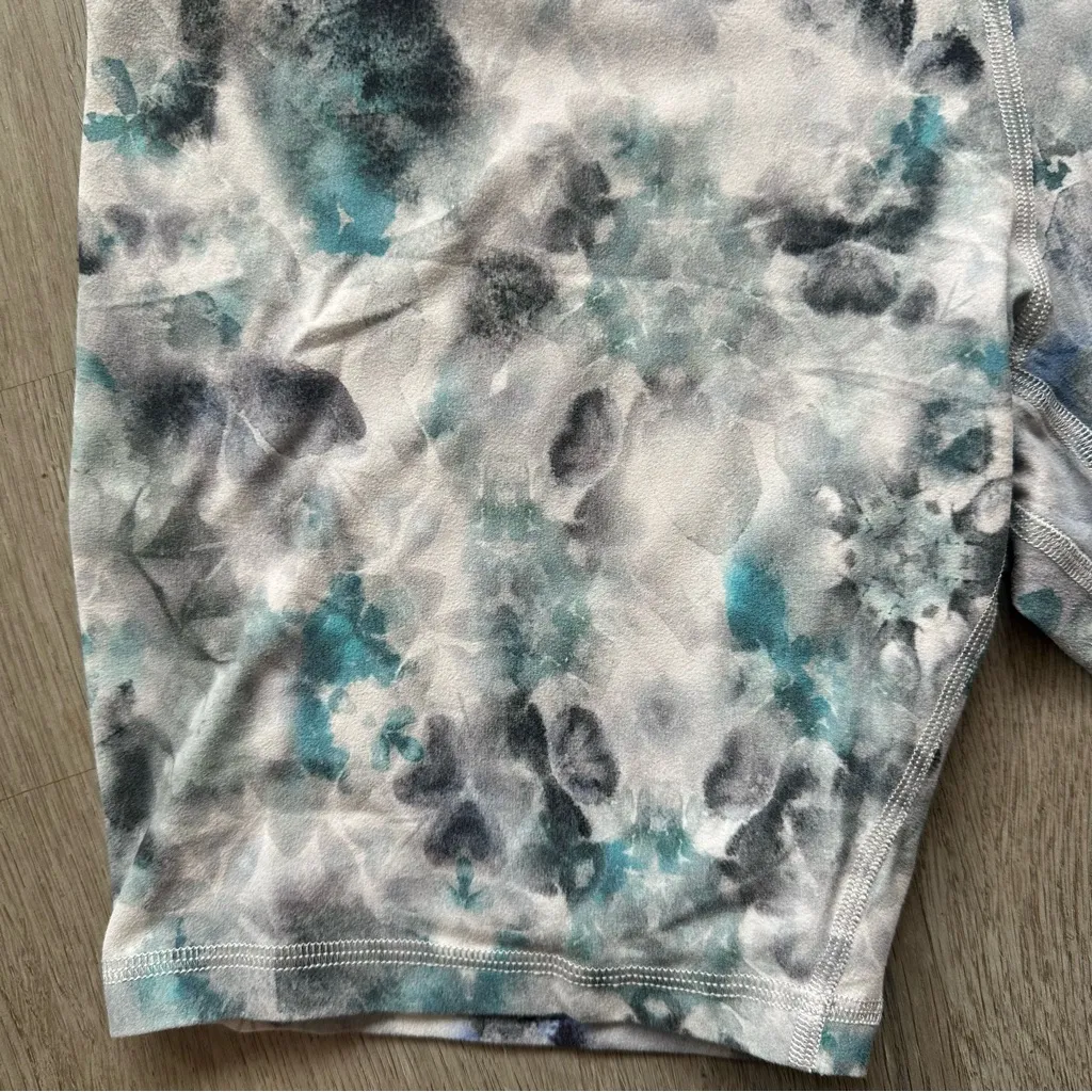 Lululemon Align High Rise Tie Dye Biker Shorts Womens 10 8” Purple Teal Athletic - Image 3