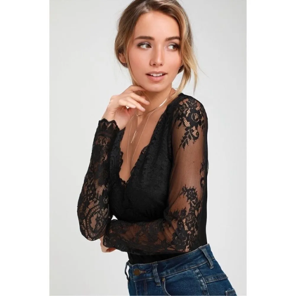 Lulus Black All About That Lace V Neck Bodysuit NWT Size Small - Image 5