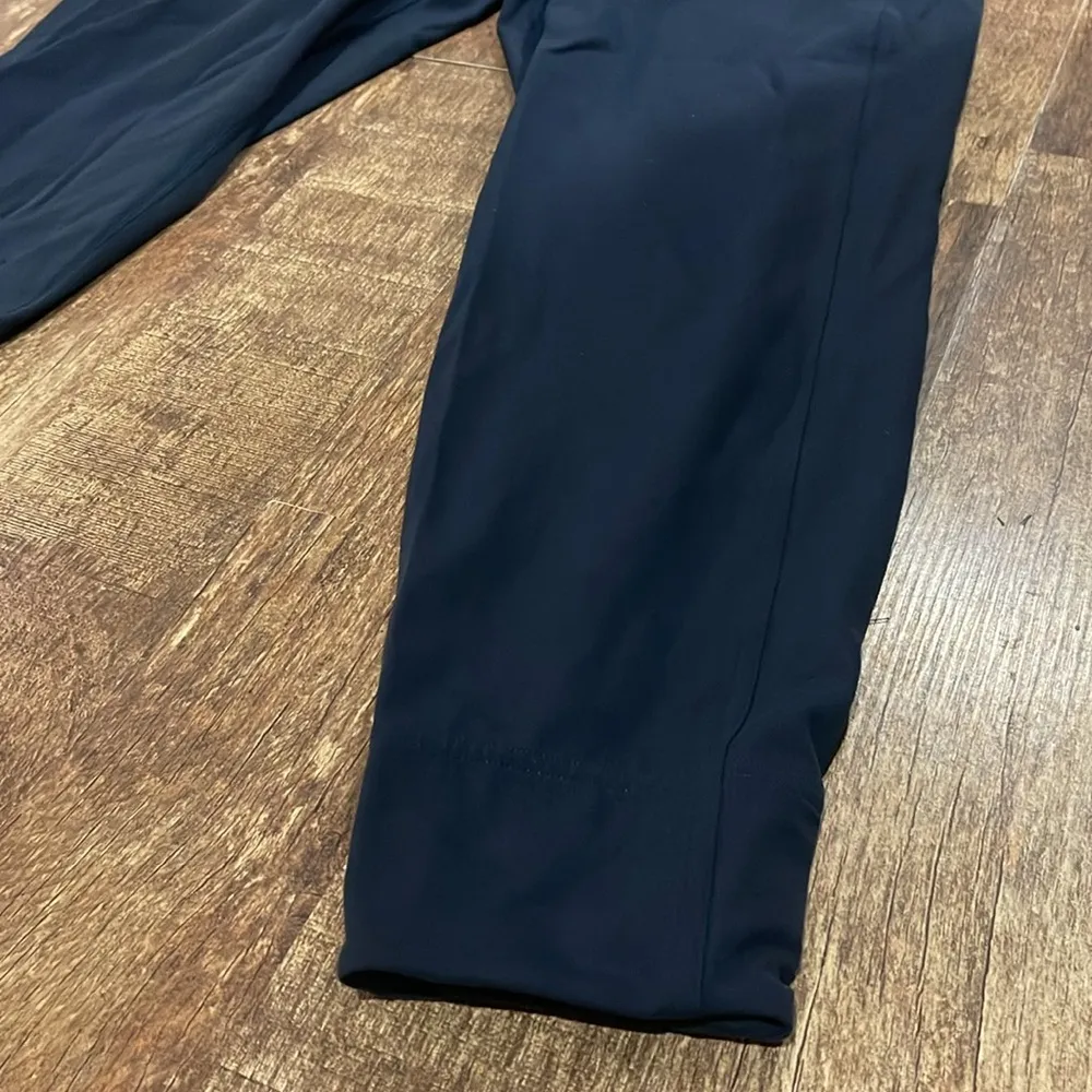 Lululemon Women’s Navy Joggers Sz 6 - Image 3