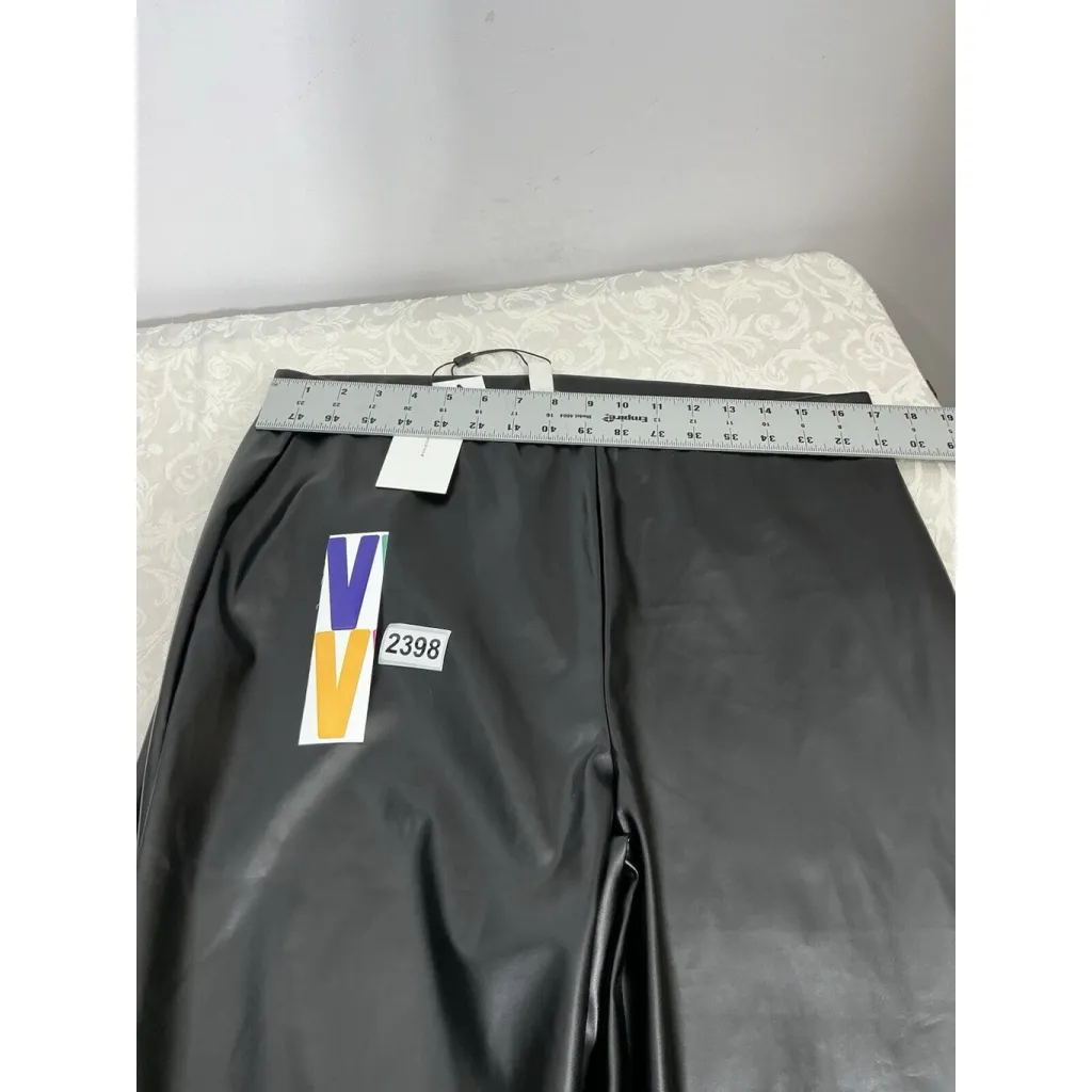 Womans Halston Large Black Pullon Faux Leather Pants NWT - Image 5