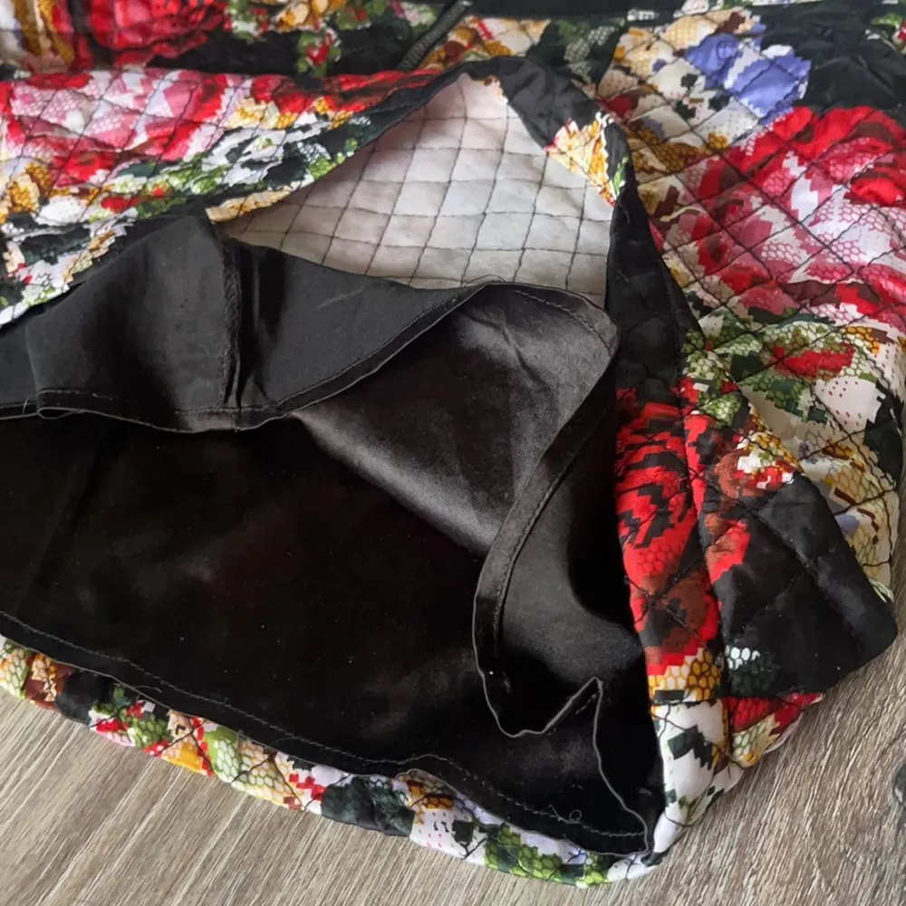 🌼 Forever 21 Floral Quilted Mini Skirt – Size Medium - Image 12