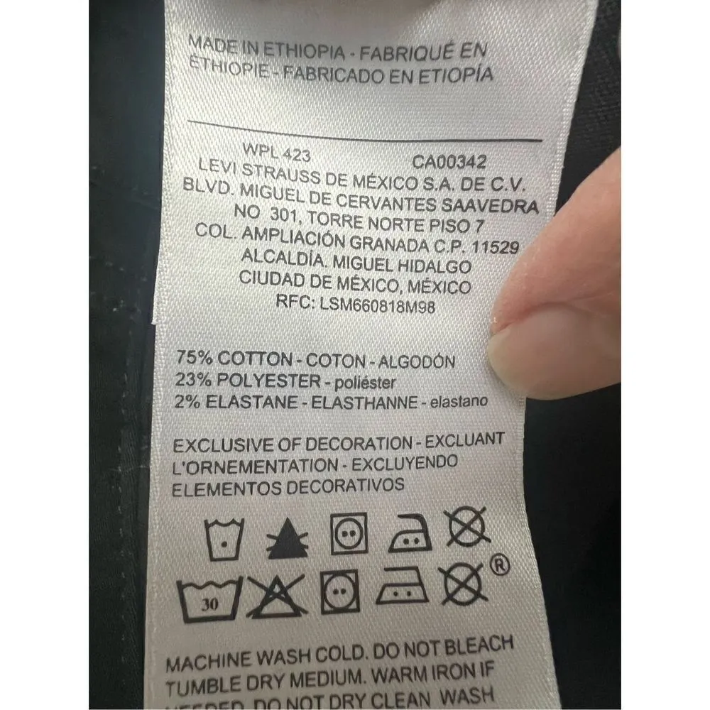 Signature by Levi Womans Mid Rise Skinny Black Jeans Sz 26/29 - Image 4