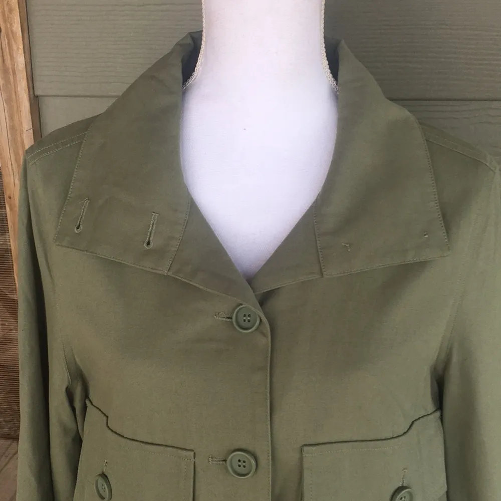 a loves a Green Utility Jacket - Image 2