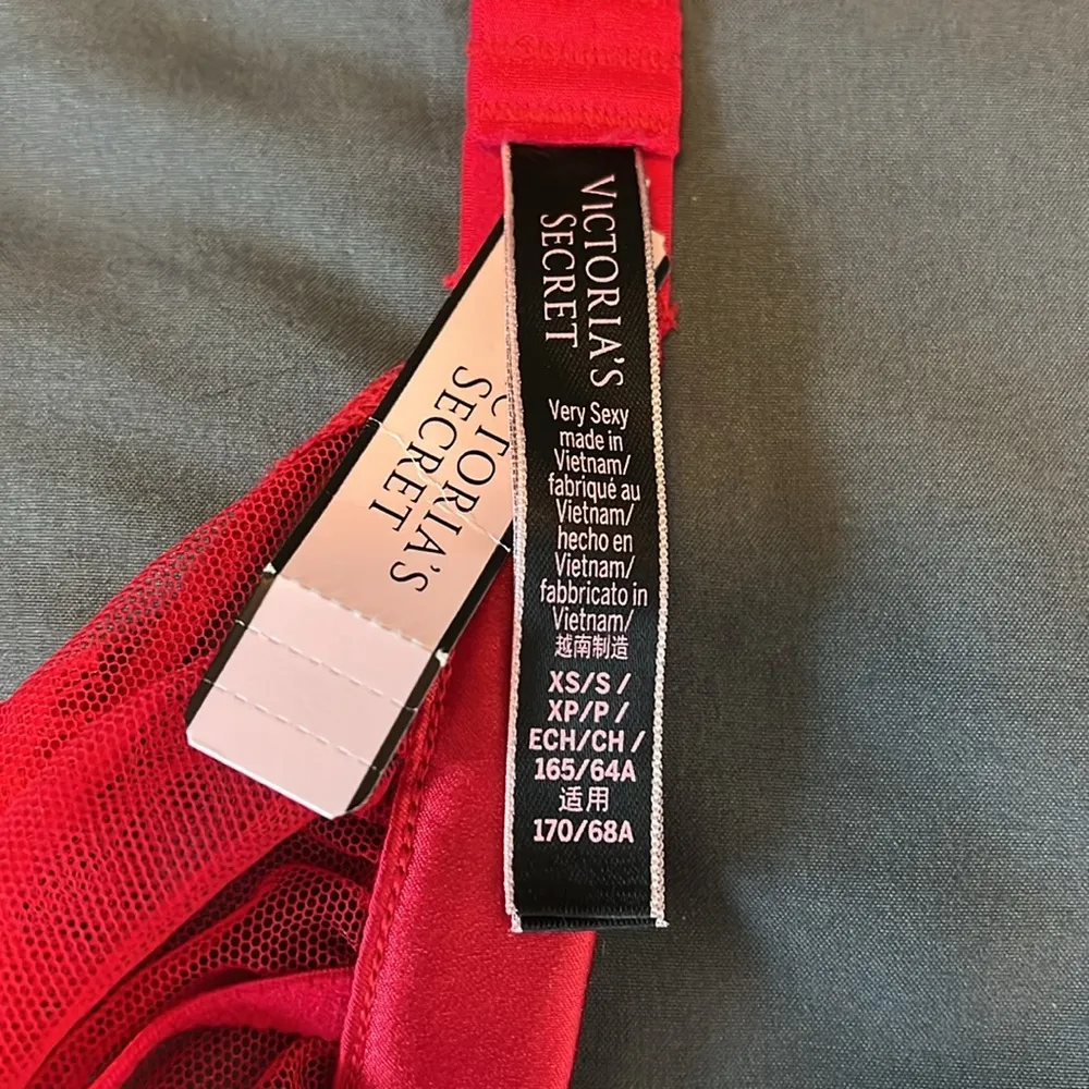 Victoria’s Secret Shine Strap Lace Garter Skirt Red Size XS/Small NWT - Image 5