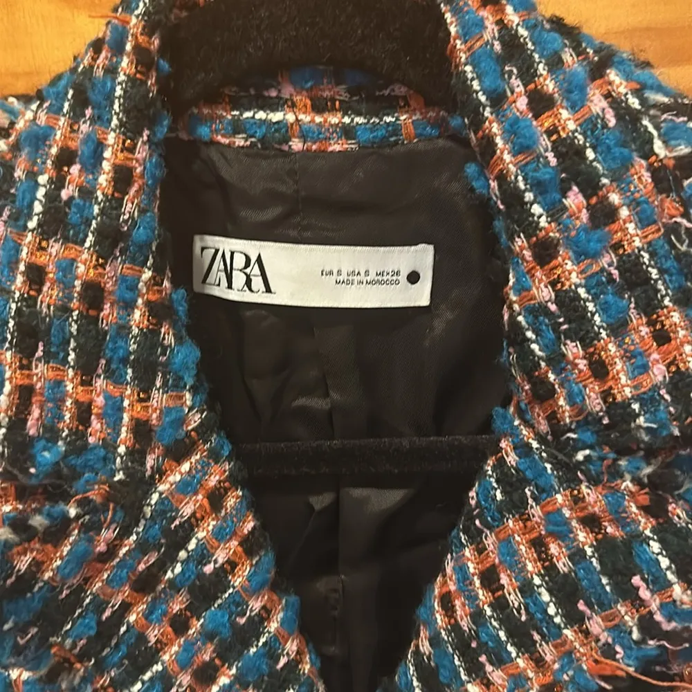 ZARA TEXTURED FITTED BOUCLE BLAZER MULTICOLOURED S SS22 REF. 2216/661 - Image 3