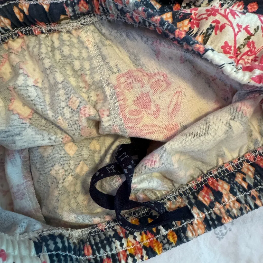 Melini India Sleep Pants floral/multi patterned and colors women’s size medium - Image 5