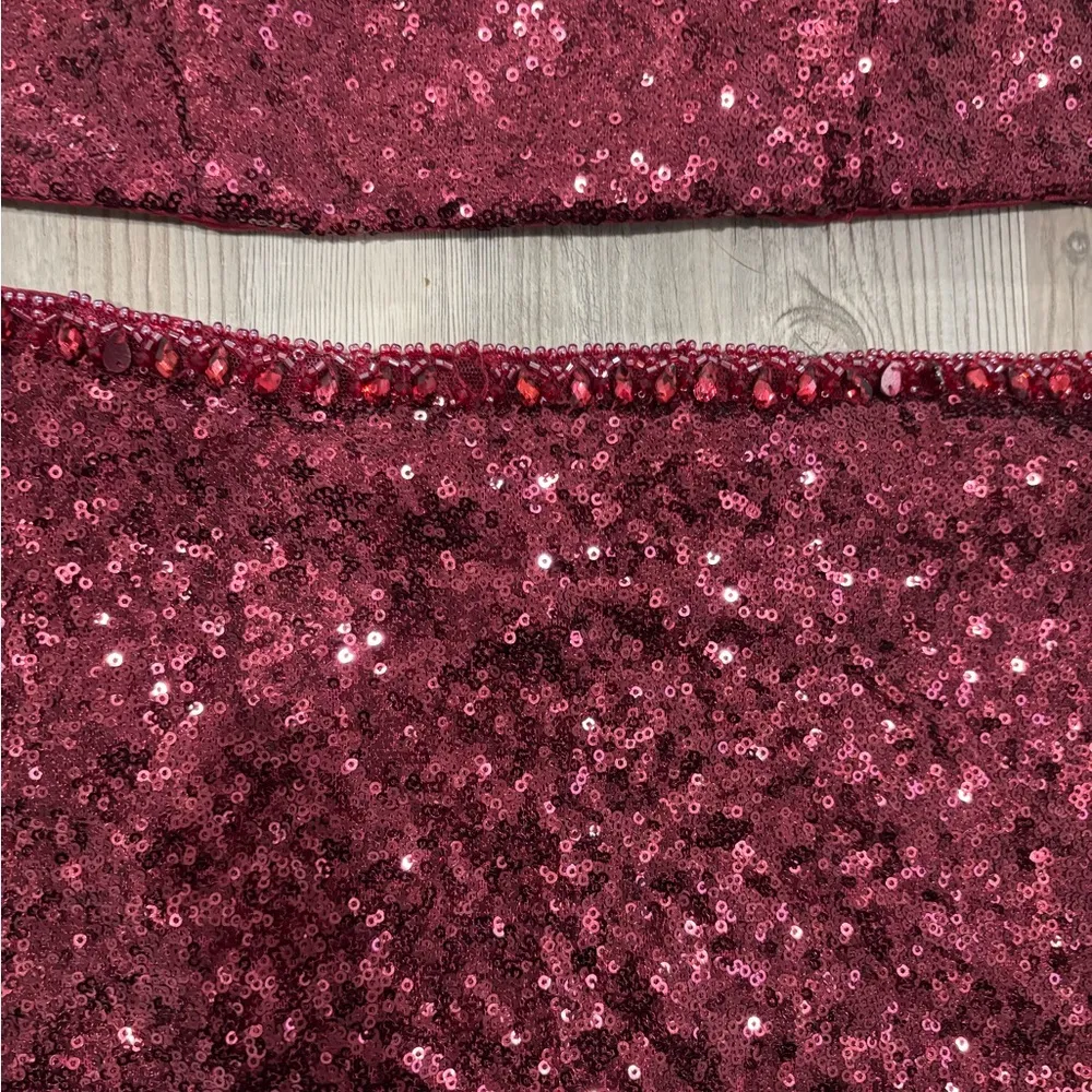 Red Sequin Two - Image 4