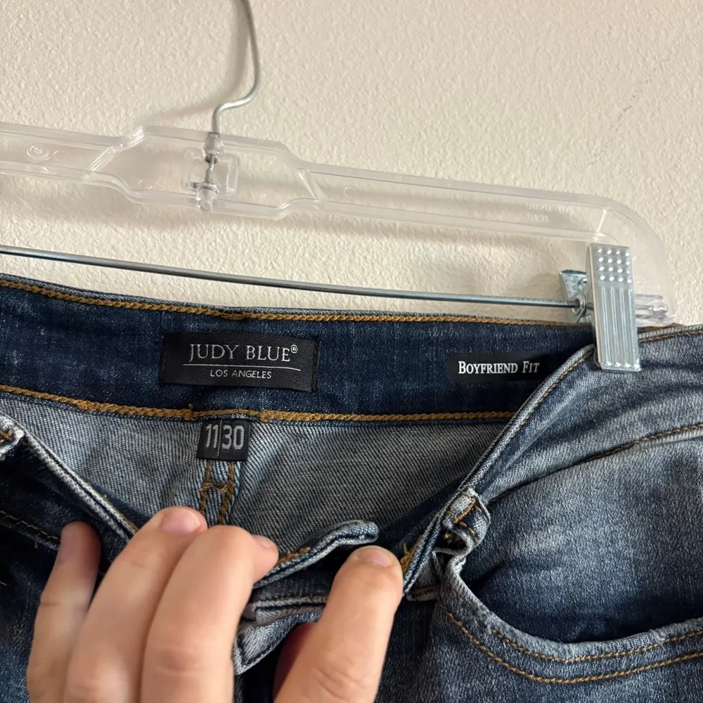 Judy Blue Paint Splatter Boyfriend Size 11/30 Loose Fit High Rise Straight Leg - Image 7
