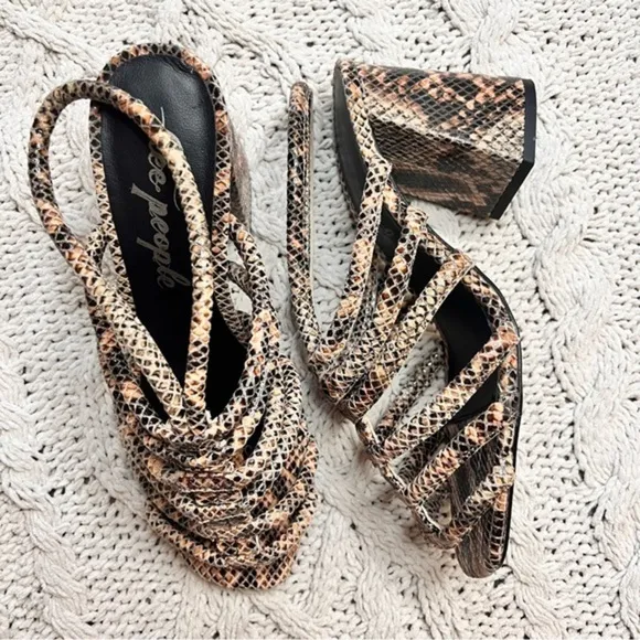 Free People  Colette Cinched Heel in Python‎ Size 39 NWOT - Image 2