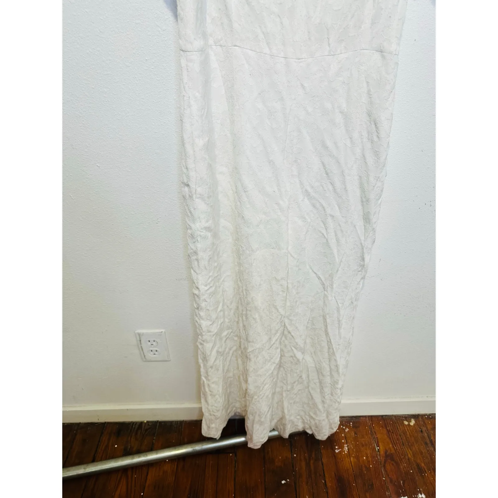 CLUB MONACO Women's White Short Sleeve V-Neck Textures Tie Back Jumpsuit Size 8 - Image 5