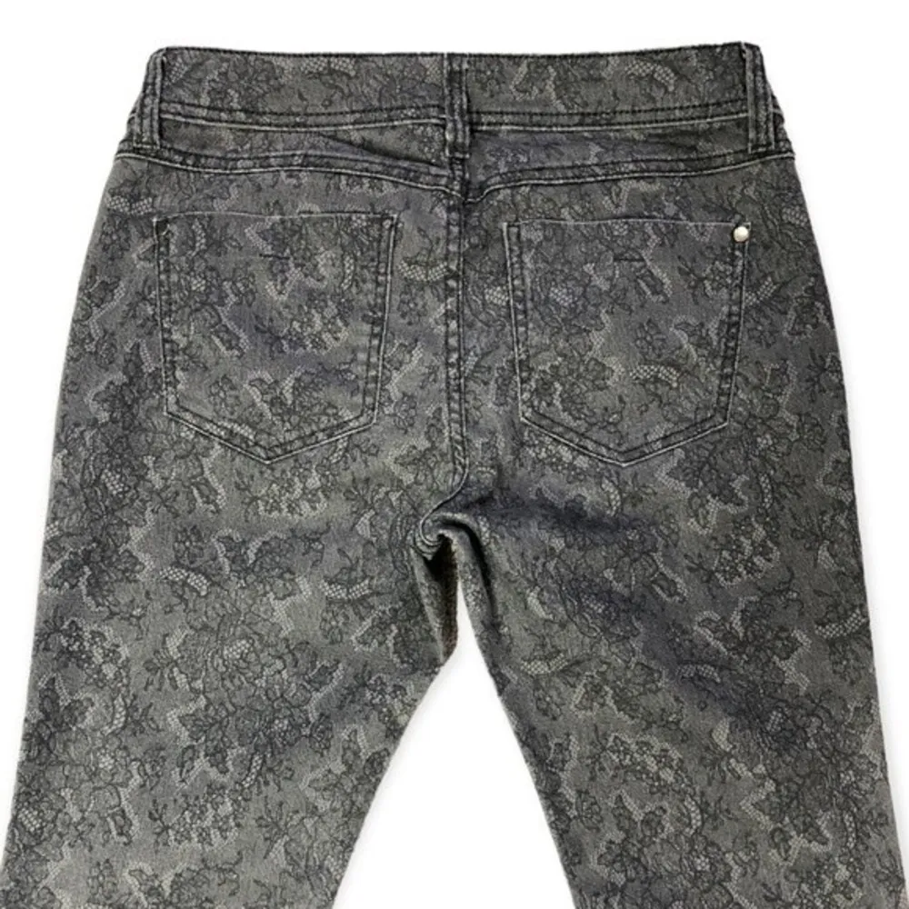 Elle Black Lace Details Mid-Rise Skinny Jeans - Image 4