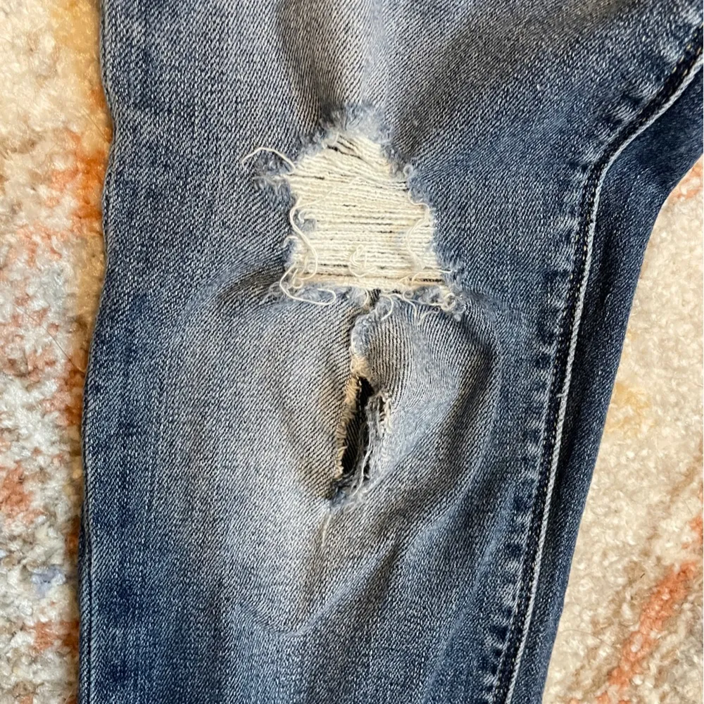 Hudson Nico midrise denim jeans distressed Sz 26 - Image 4