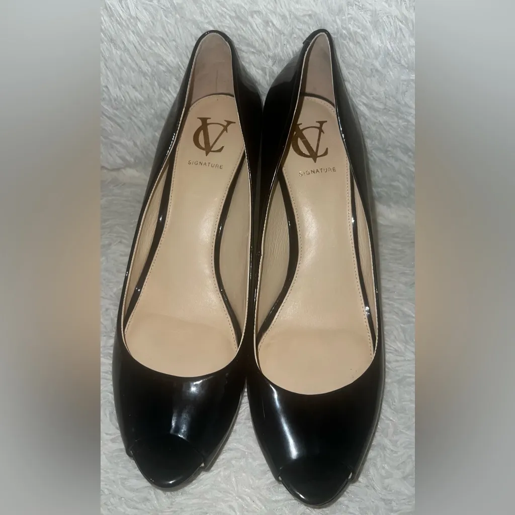 Signature Vince Camutu  Vero Cuoio  black patent leather peeptoe heels size 10 - Image 2