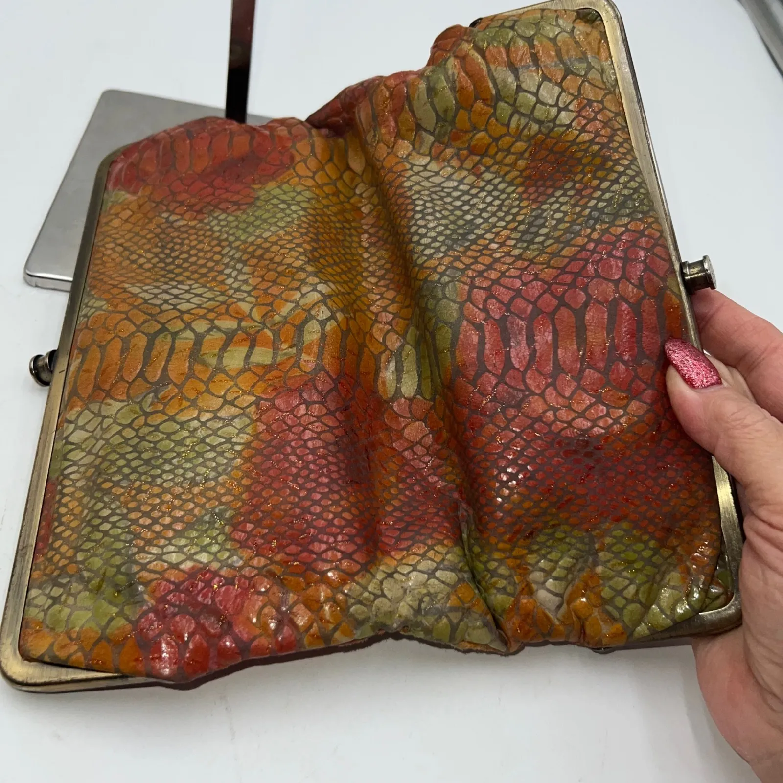 Hobo Clutch Wallet Snakeskin Print Leather Kisslock Closure Orange - Image 11