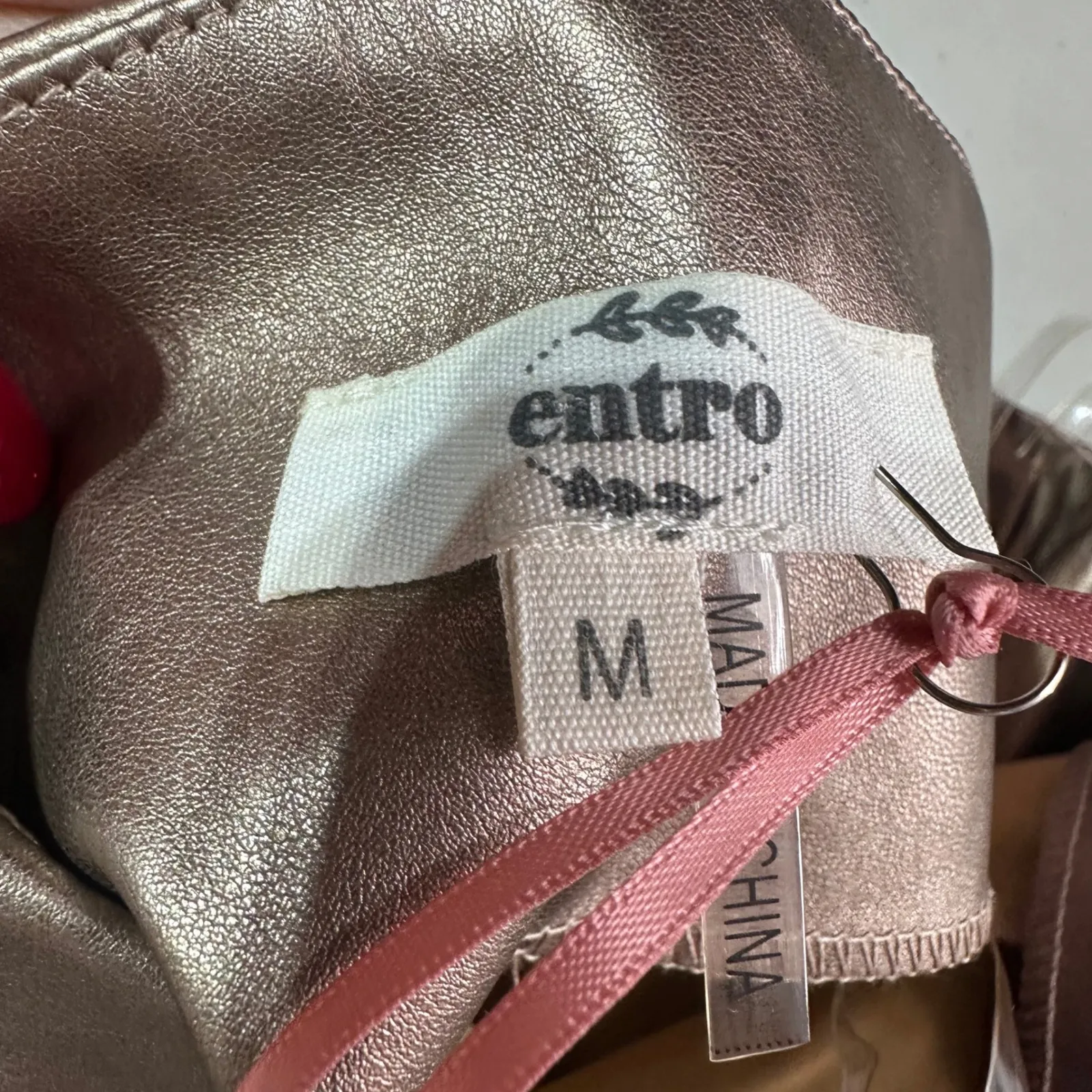 NWT Entro The Jackie Shorts Metallic Faux Leather Pleated Women's Size M - Image 3