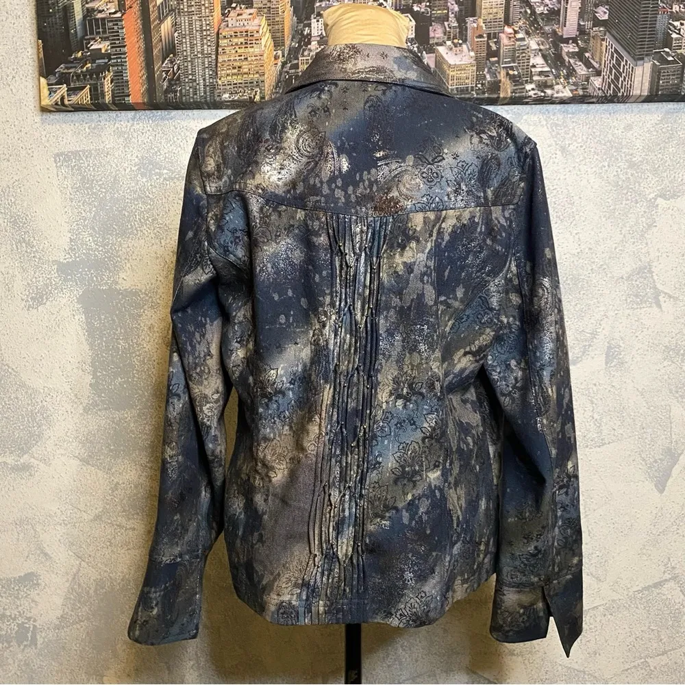 Coldwater Creek Dark Floral Denim Button up Jacket Long Sleeve size 8 - Image 2