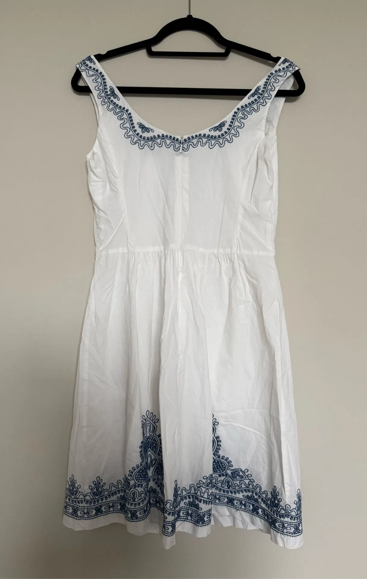 Vineyard Vines Dress White Embroidered - Image 5