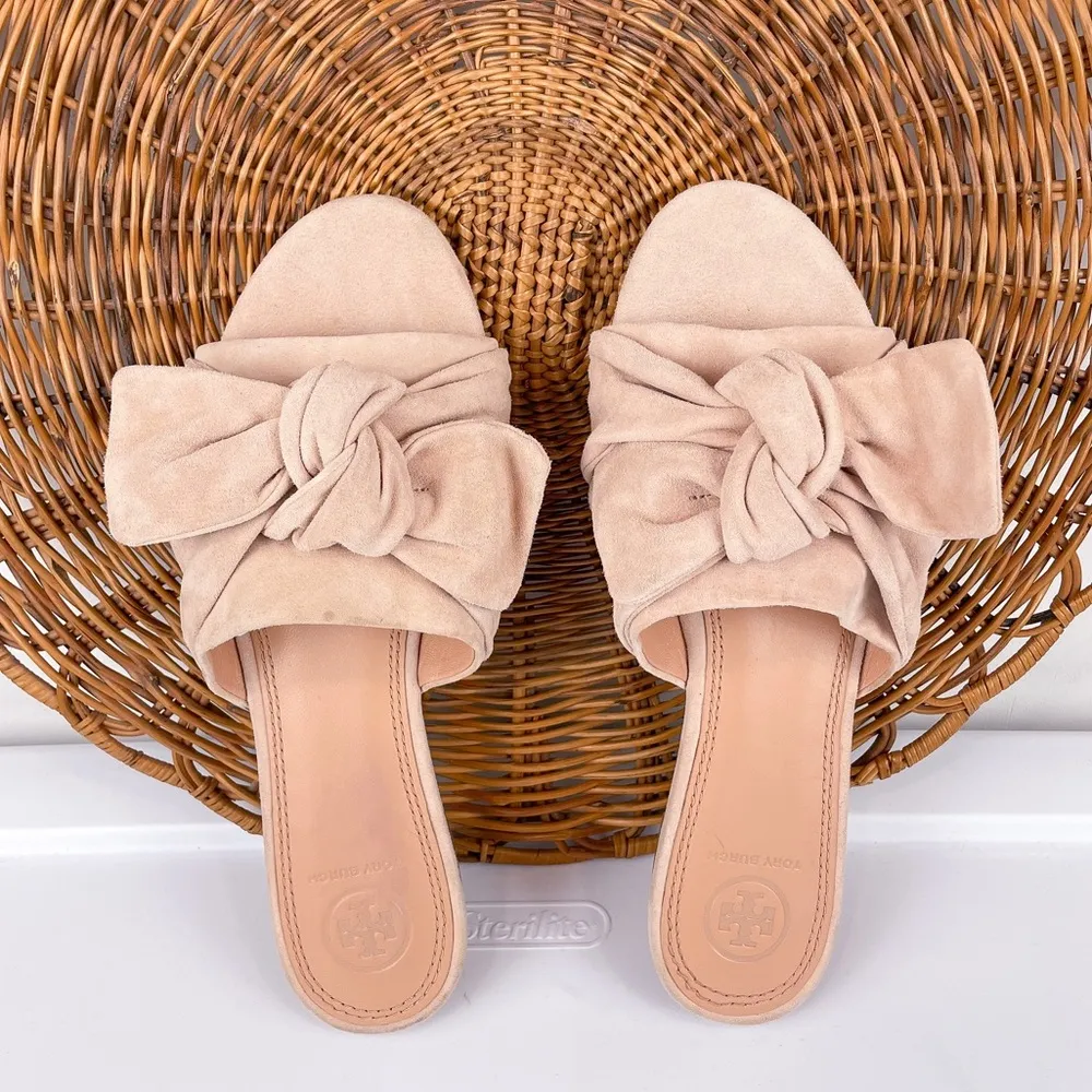 Tory Burch Suede Annabelle Bow Slides Sz 7.5 Nude Blush - Image 4