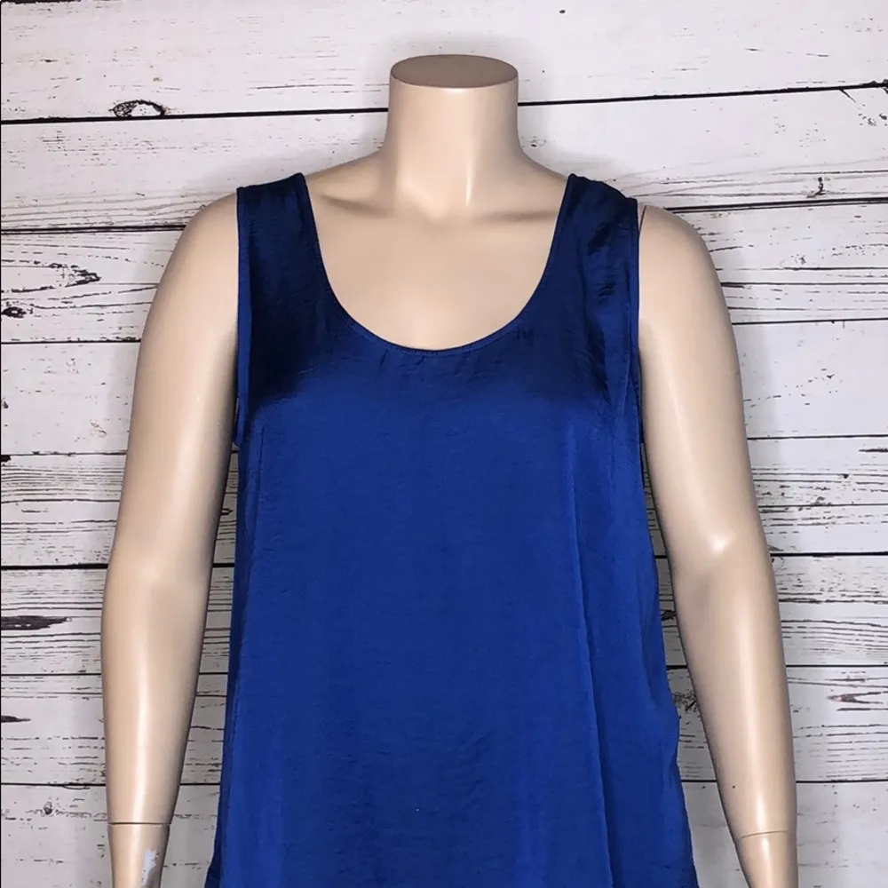 Avenue NWT Size 18/20 Royal Blue Ruffle Back Scoop Neck Tank Top Blouse - Image 3