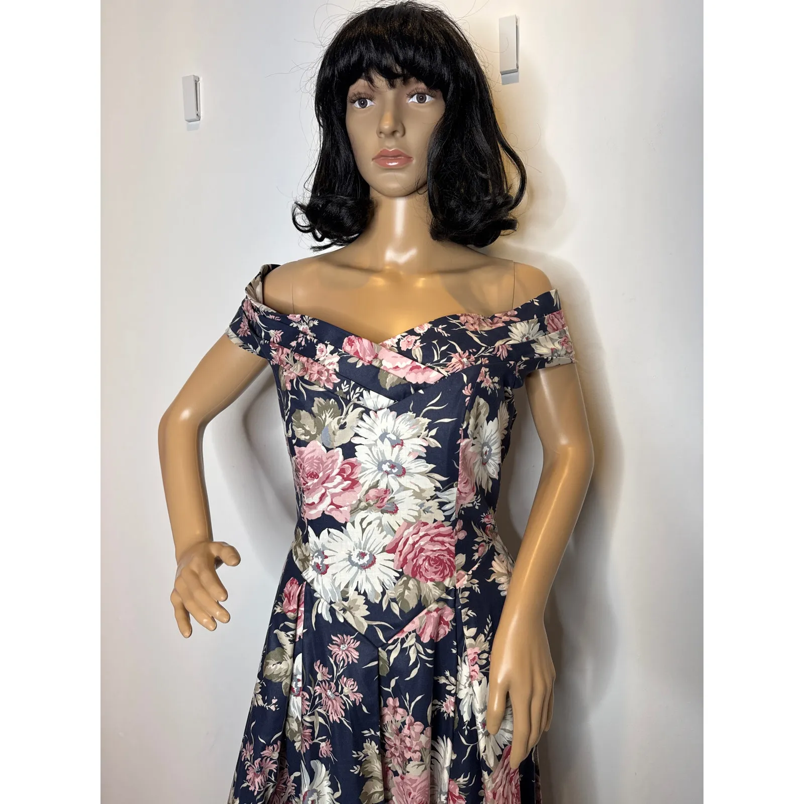 1990s Laura Ashley Floral Off-Shoulder Open Back Fit Flare Maxi navy Dress small - Image 9
