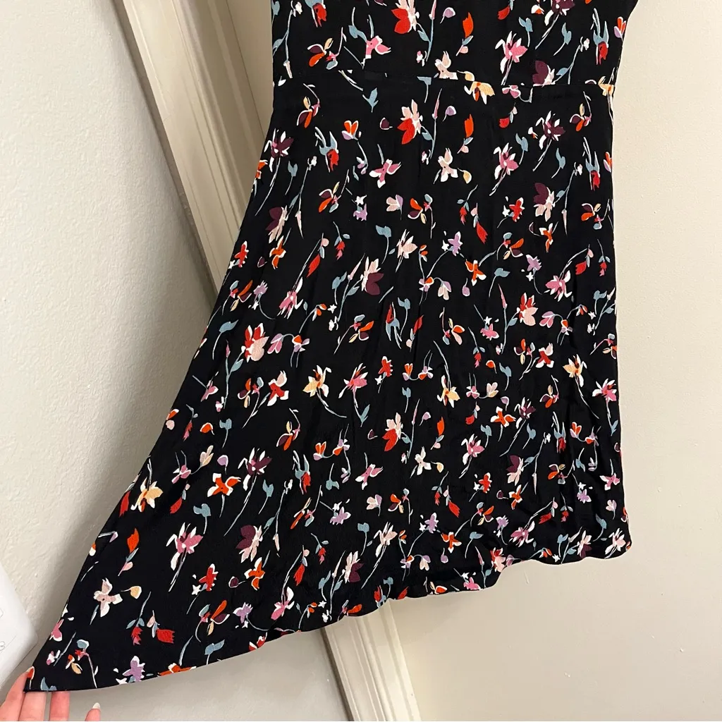 Madewell V-Neck Button-Front Mini Dress in Drifting Flowers Size 00 Style #AL275 - Image 8