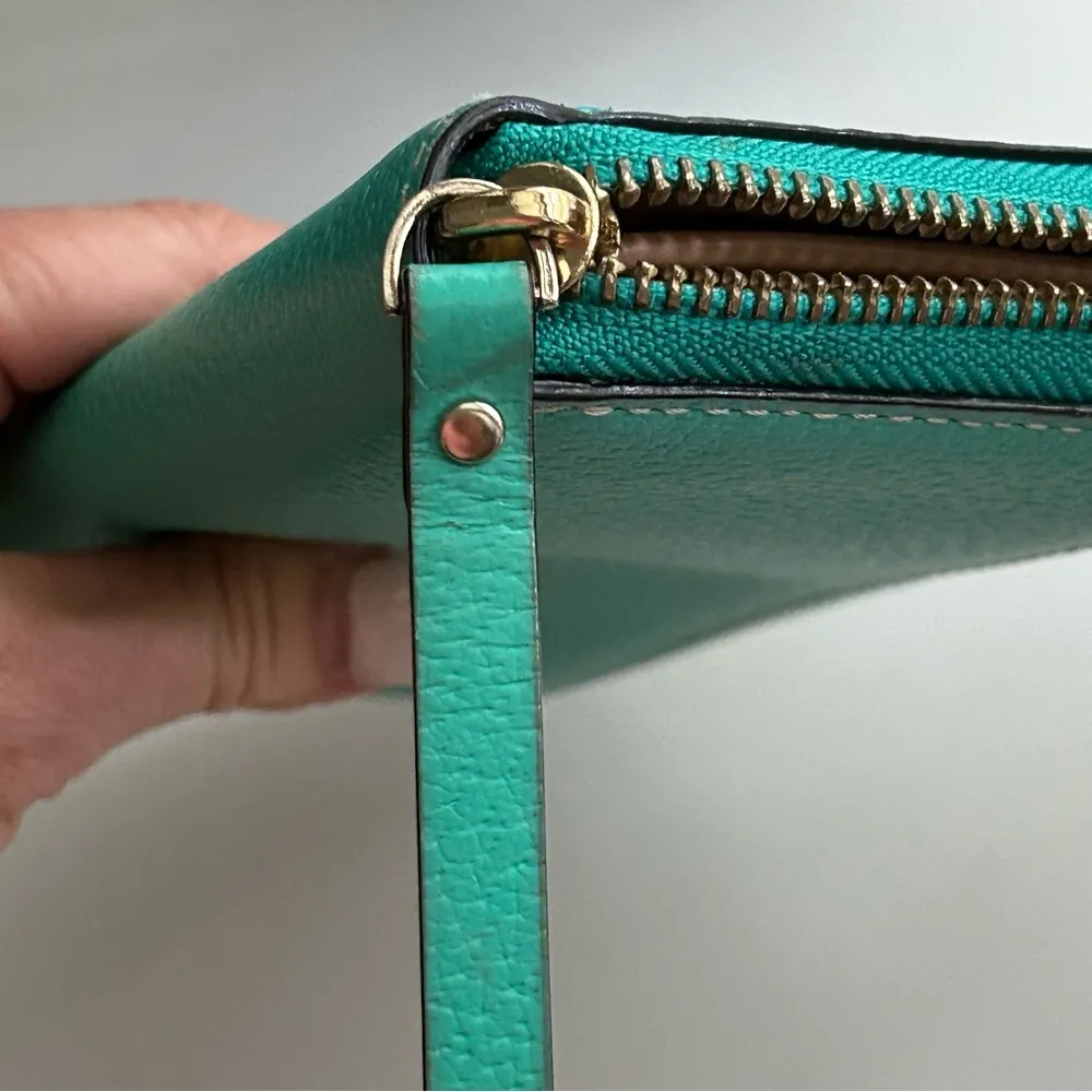 Kate Spade  Large Green Wallet - Image 9