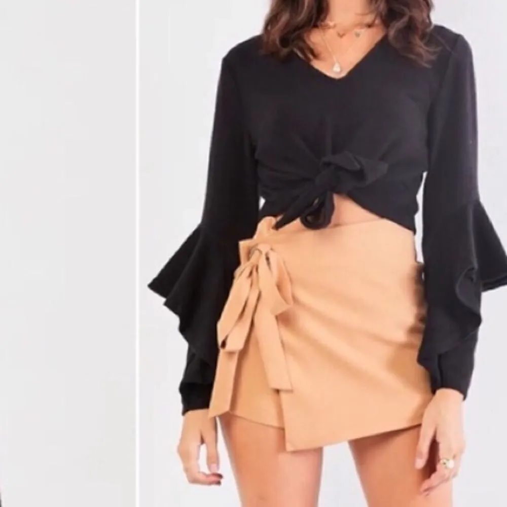 ‎Cropped Fuzzy Ruffle Sleeve Sweater - Image 7