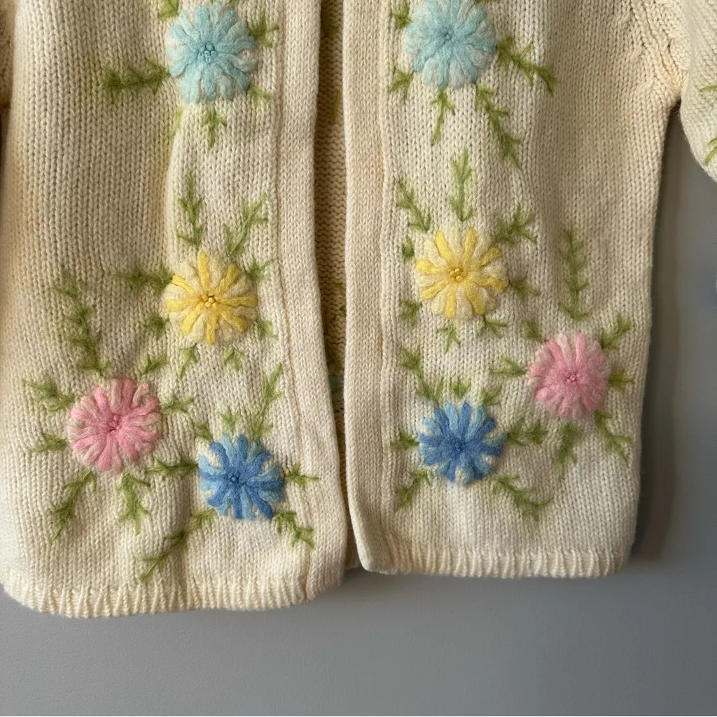 Vintage Hand - Image 3